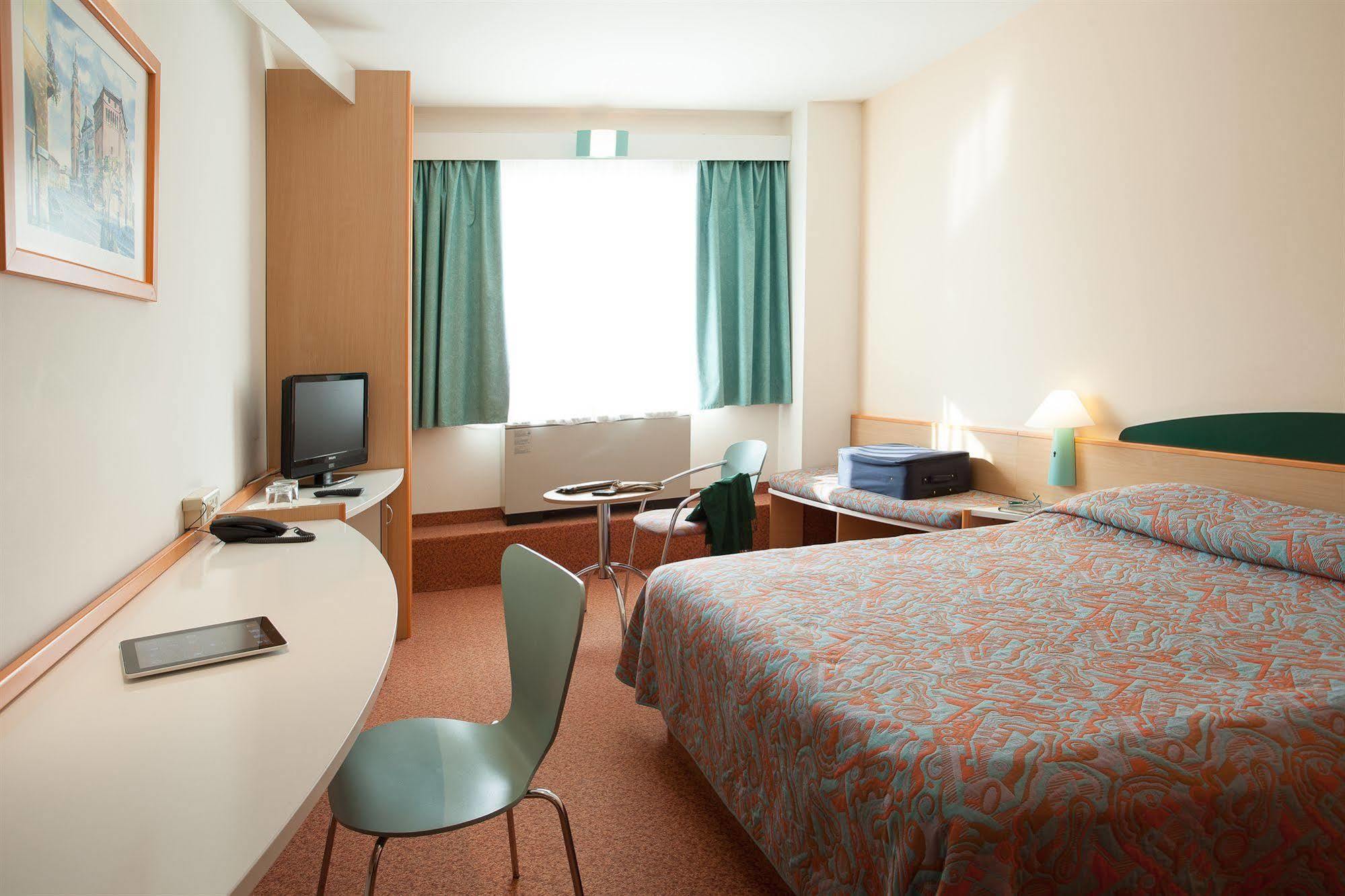 Mycontinental Bucuresti Gara De Nord Hotel Ngoại thất bức ảnh